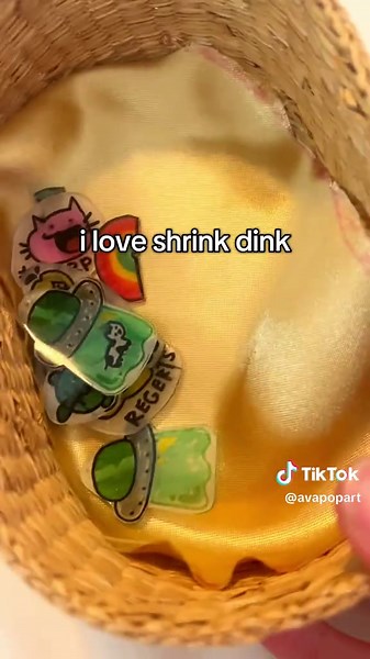 doing arts and crafts #shrinkydink #artsandcrafts #art | Shrinky Dinks