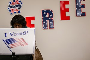 Some Crossover Voting Expected in South Carolina GOP Primary