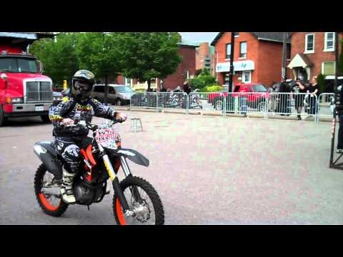KTM Dirtbike Stunts