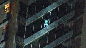 Neighbors: Man who scaled burning Philly high-rise was looking for mom