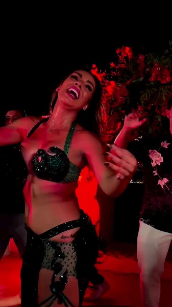 Vidéos de belly dance queens (@belly_dance_queens) avec original sound - belly dance queens