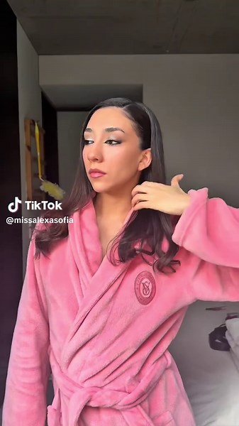 miss lexa (@missalexasofia)’s videos with whatcha say - EX7STENCE™