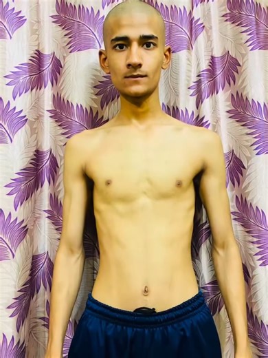 gym transformation from skinny to muscular. body transformation. physique before and after weight gain. my weight gain journey. #fyp #trending #gymmotivation🏋️‍♀️ #gymtransformation #winterarcchallenge