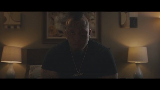 Everytime you think of givin' up just take a look at me | Stitches