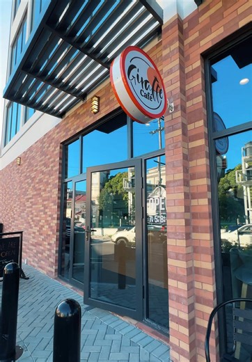 Visit the Newly Opened Giraffe Cafe in Georgetown