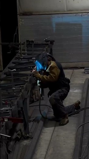 The Savage A40 PAPR System welding helmet is top-tier respiratory equipment from ESAB.