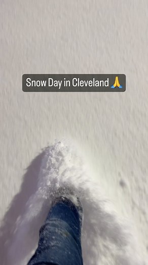 Lake Effect Bands came in fast this morning downtown #cleveland | Lance Aerial Media