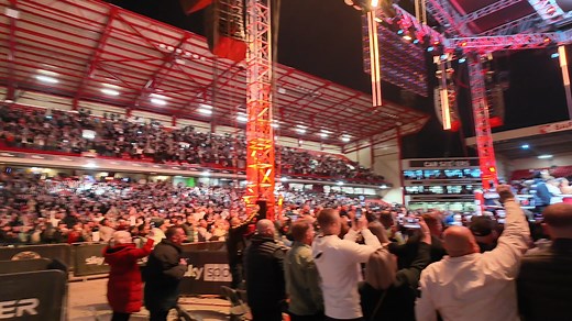 53K views · 692 reactions | What a fight! What a night! Amazing atmosphere at Oakwell as a crowd of over 10,000 saw Callum Simpson dig deep to stop Ivan Zucco in the tenth round to become European super middleweight champion. Huge congratulations to Callum – you did Barnsley proud. He’s one of our own! | We Are Barnsley | Facebook