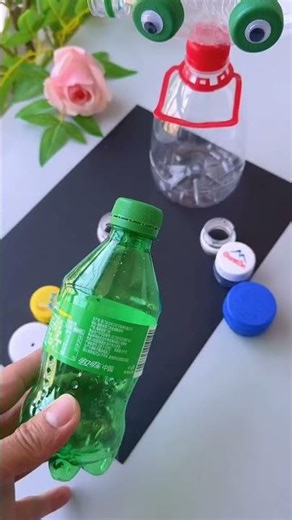 Easy DIY Robot Craft for Kids Using Plastic Bottles #plasticbottlecraft #easycrafts #diyforkids