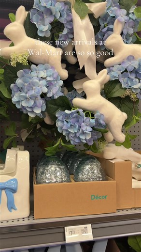 that hydrangea bunny wreath 🤍👏 link in bio to shop online #walmart #walmartfinds #spring #easterhomedecor #hydrangea