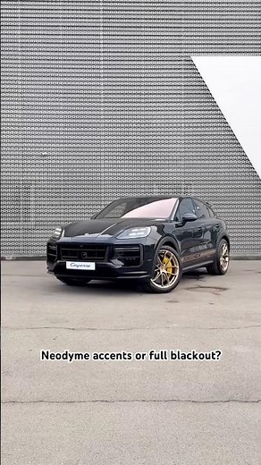Black Cayenne Turbo GT with Neodyme 22” GT wheels and matching side stripe.