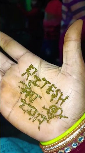 mere mehandi dekho kisne lagayi h 😛😛😛
