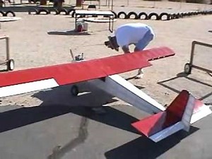 Flight of the Telemaster 12 foot WS, Maiden flight