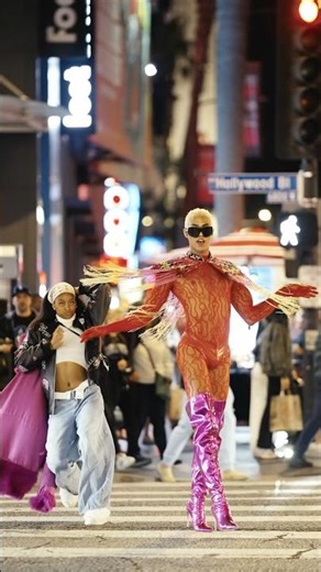 ALIEN SUPERSTAR 👽⭐️ Walking in Heels on Hollywood Blvd #shorts #heels #runway #walkinginheels