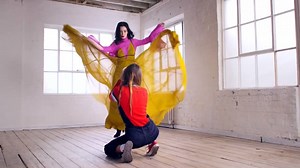 13 reactions · 3 comments | Graba excelentes vídeos en Full HD con reproducción dinámica del movimiento a 60 fps y efectos cinematográficos de enfoque reducido y guarda tus mejores momentos de manera profesional manteniendo la nitidez en cada momento.  ¿Te gustaría probarla?  | Canon | Facebook