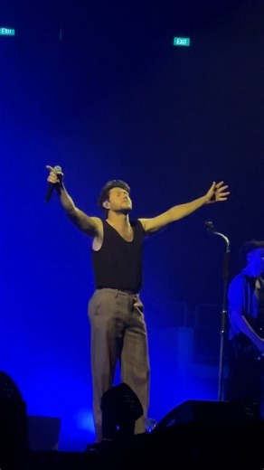 Still dreaming about singing along with Niall Horan in Singapore 😍 Only a few more weeks until The Show kicks off in the states, where will you be seeing Niall? | Live Nation Concerts