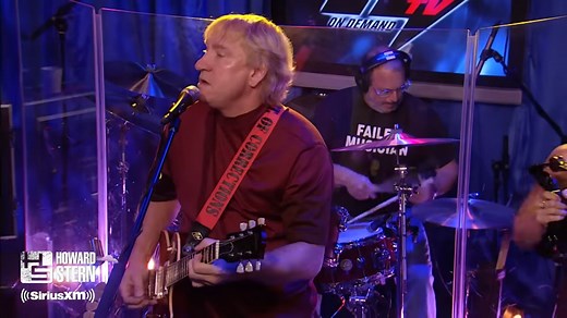 6.8K views · 299 reactions | Joe Walsh/ James Gang - Walk Away, the first single from the group's studio album Thirds (1971). The song peaked at No. 51 on the Billboard Hot 100. #joewalsh #JamesGang #WalkAway #rocnroljunkie | rocnroljunkie | Facebook