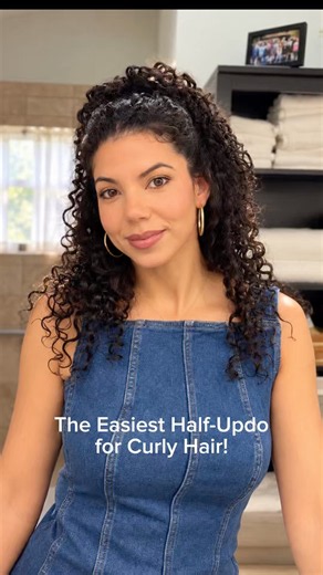 Easy Half-Updo for Curly Hair! 💁🏻‍♀️✨ #curlyhairstyles
