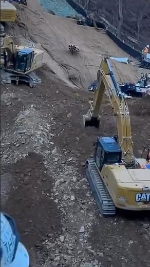 Operators Mountain Valley Pipeline MVP Virginia Construction #construction #bluecollar #operator