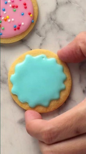 Vanilla Sugar Cookies That Don’t Spread
