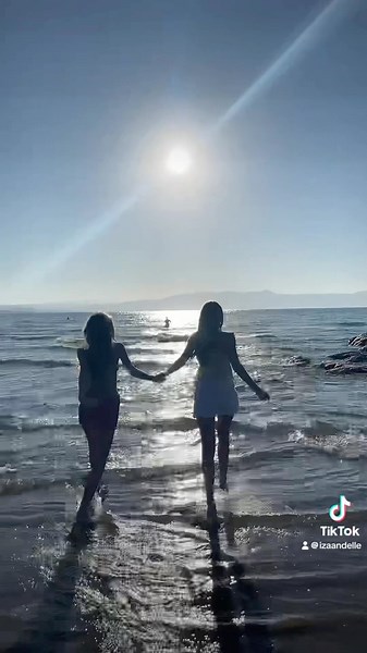 Iza & Elle Cryssanthander on Instagram: "Crete 💙"