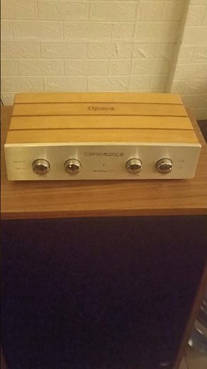 Opera Consonance preamp