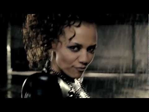 Francisca Urio - Stomp Your feet [Official Video]