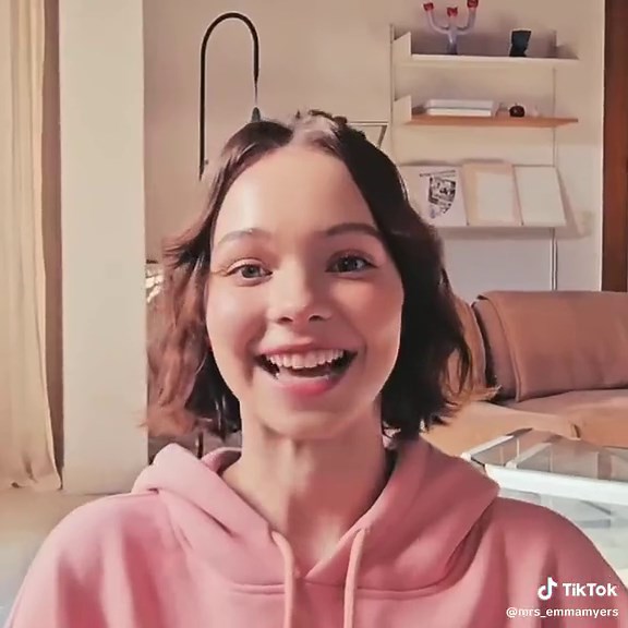 Turkish Song Featuring Emma Myers and Jenna Ortega