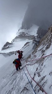 218K views · 8.4K reactions | Mt Everest, looking down towards the South Col.  @luckydavewatson #everestexped #adventureawaits #everest #hikingadventures #mountainlife #mountaineering #expeditions #climbingworldwide #mountaineeringlife #climbing #neverstopclimbing #14x8000 #8000ers #expeditionlife | Mount K2 8611M | Facebook