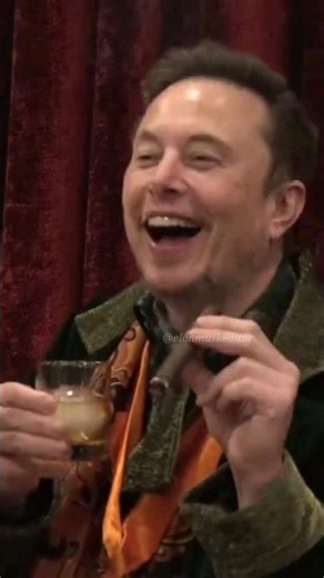 Elon Musk SMOKING and DRINKING with Joe Rogan 🍹🚬 #elonmusk #joerogan #shorts
