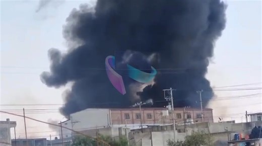 🚨🔥 Reportan inc3ndi0 en terreno baldío en Cuautitlán Izcalli 🚒😨⚠️ La tarde de este día fue reportado vía inbox un inc3ndi0 en un terreno baldio en la.zona de los Ailes el basurero , en Cuautitlán Izcalli. 🔥📍 De acuerdo con los primeros reportes ciudadanos, una columna de humo es visible desde distintos puntos de la zona, lo que ha generado alerta entre vecinas y vecinos. 🌫️👀 Hasta el momento, no se ha informado oficialmente sobre personas lesionadas ni sobre las causas que originaron el 