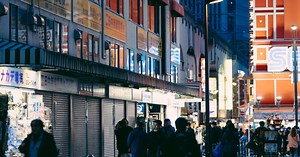 Akihabara’s shady art salespeople surprisingly adhere to state of emergency guidelines