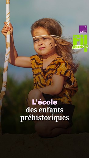 À la préhistoire, l’école, c’était la tribu ! Maîtriser le feu, fabriquer des outils, chasser... Les enfants apprenaient en observant les grands. 🎙️ Les explications d'Évelyne Heyer, biologiste et professeure d’anthropologie génétique au Muséum national d’histoire naturelle. 🎧 Retrouvez "Le Fil Culture G", notre podcast quotidien qui réunit toutes les disciplines, sur le site et l'application Radio France. | France Culture