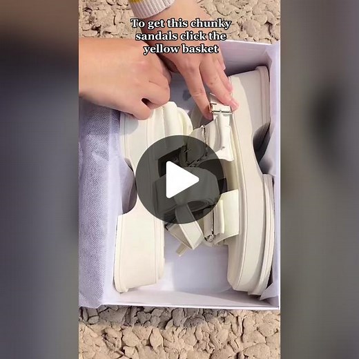 Get this cute chunky sandals🔥✨#wedgesandals #sandals #outfit #outfits #tiktokfind #tiktokfindsph #tiktokshop #outfitrecommendation #outfitideas #outfitinspo #pinterestaesthetic #pinterest #outfitinspo #tiktokfinds #chunkysandals