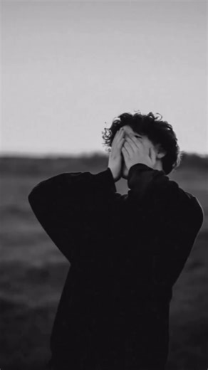 #ak vari didar ko tere #i miss you☹️#shortvideo#sadsong #lyricsvideo #lovesong#whatsapp_status