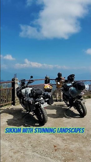 Tiger Hill is the highest peak in the Darjeeling Hills, located West Bengal elevation of2,590meters!