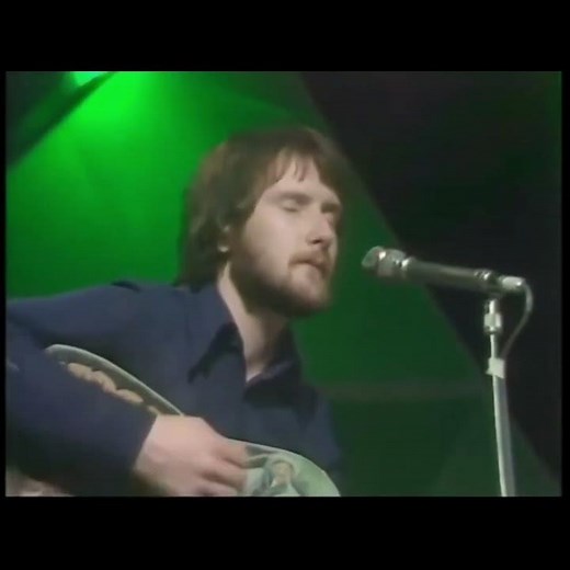 Stuck in The Middle With You Stealers Wheel 1973 #70s #70smusic