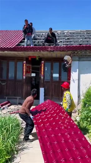 Charlie Chaplin: A Journey Through Silent Comedy