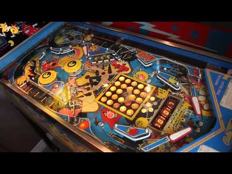 1982 Bally Mr. & Mrs. Pac-Man pinball machine