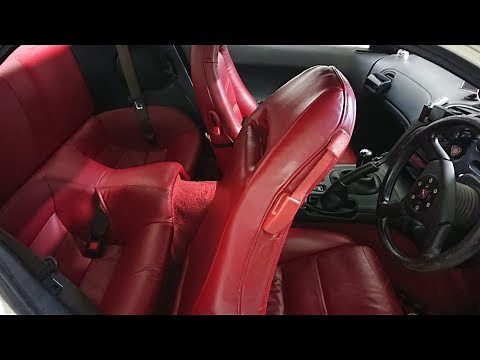 RX-7 FD3S の後部座席はどれだけ狭いか！？ リアシートの広さ紹介