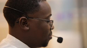 🚨🚨📞 UNE FORMATION QUI VOUS CONNECTE AU MONDE DU SERVICE CLIENT 🌍 Rejoignez une formation orientée vers les standards des plus grands centres d’appel. Développez des compétences en communication, gestion de la relation client et performance commerciale. 📍 Adresse : Brazzaville – Centre-ville – Rond-point de la Gare – Immeuble Airtel – 1er niveau. ☎️06 700 29 29 Avec Sim aerospace DONNEZ DE LA VOIX À VOTRE AVENIR✈️ | Sim aerospace