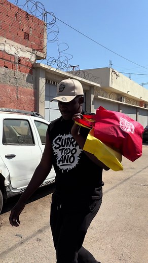 Zunga com a T-Shirt: Uma Tradição Anual em Angola