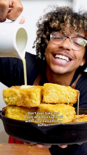Honey Butter Cornbread🤤🤤 In case you need a quick little side dish for dinner, here is the BEST cornbread recipe! It’s so easy to prepare and really is da bomb😋 Comment “recipe” and I’ll send it to your dm or full recipe linked in bio🫶🏾 | Everything Just Baked
