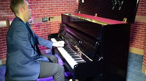 This afternoon Anne-Marie Minhall will give the premiere play of Nicholas McCarthy, Pianist's incredible new album. Here he is playing a Nocturne for the left hand, written especially for him. | Classic FM