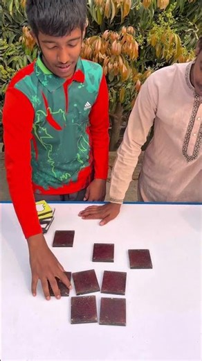 They are fighting for play frist🤣 world popular apps card matching challenge. #funny #shorts