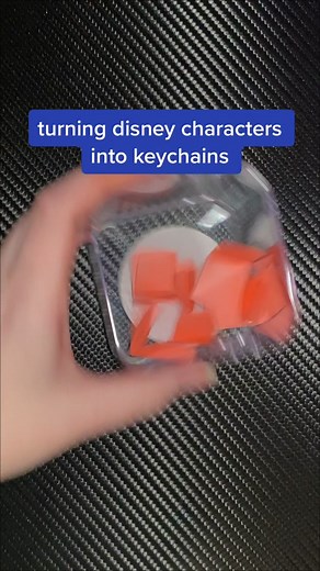 Turning Disney Characters into Keychains | Dory💙 | #keychain #boondogglekeychains #gimpkeychain #fypシ #foryoupage #artsncrafts #craft #disney #findingdory #dory
