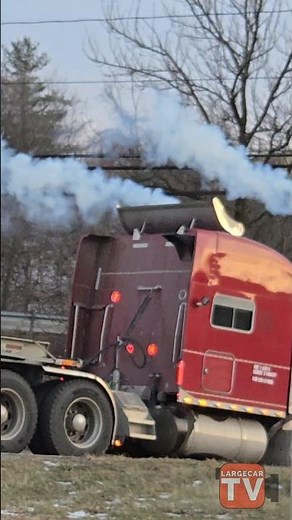 Largecar Peterbilt 379 Rollin Coal to the Frack site 💨