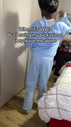 Fortnite Strategy: Surviving WW3 Gameplay