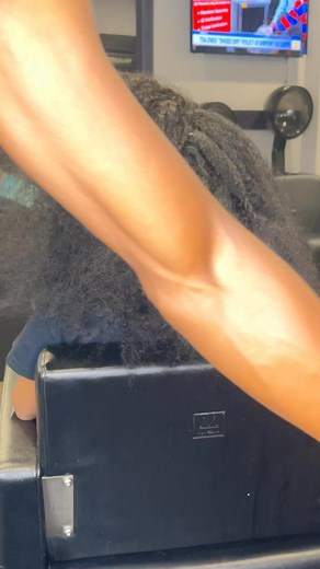 SICK of your hair being in a big tangle ball after braids are so in watch this | Dakota Wilson