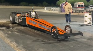 Watch This Electric Drag Racing Record Nearly Silently Fall - Jalopnik